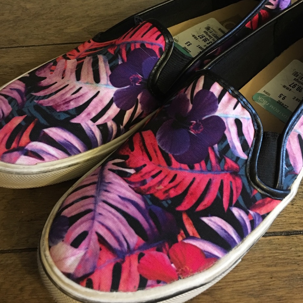 Nordstrom Dolce Vida Hawaiian Print Slip-Ons